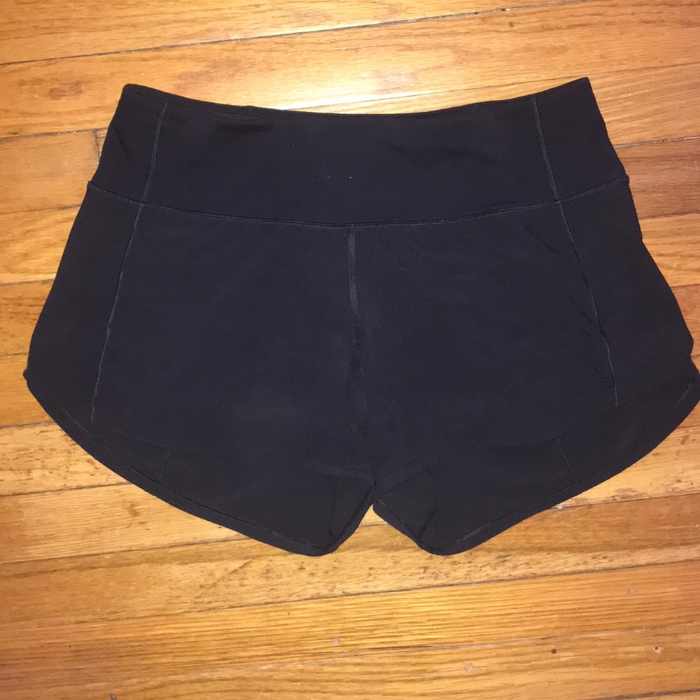 Black lululemon speed up shorts size 6 long